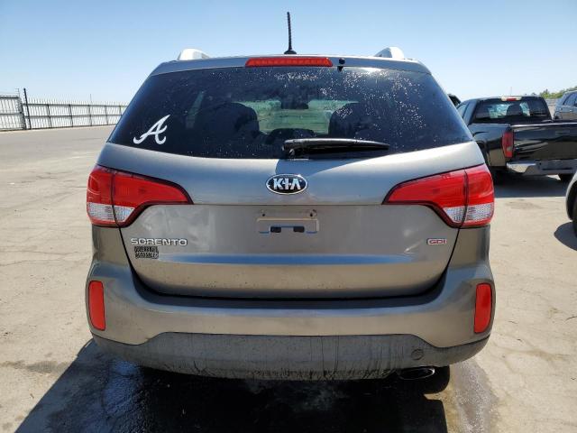 Photo 6 from auction – 2015 KIA SORENTO LX with VIN 5XYKTDA72FG592264