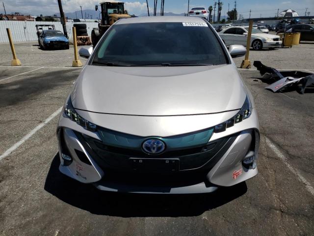 Photo 5 from auction – 2017 TOYOTA PRIUS PRIM with VIN JTDKARFP2H3026401