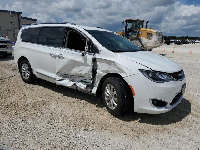Photo 4 from auction – 2019 CHRYSLER PACIFICA T with VIN 2C4RC1BG9KR554712