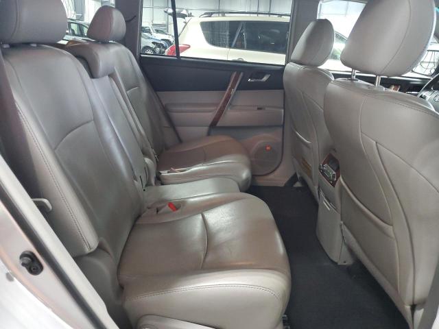 Photo 11 from auction – 2012 TOYOTA HIGHLANDER with VIN 5TDDK3EH7CS107267