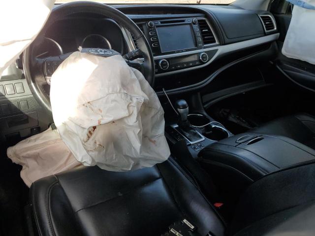 Photo 8 from auction – 2018 TOYOTA HIGHLANDER with VIN 5TDJZRFH4JS801251