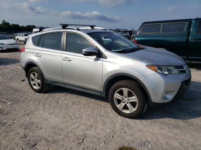 Photo 4 from auction – 2014 TOYOTA RAV4 XLE with VIN JTMWFREV4EJ021050