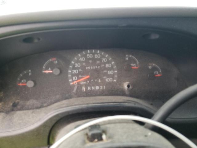 Photo 9 from auction – 2000 FORD ECONOLINE with VIN 1FBSS31LXYHB59106