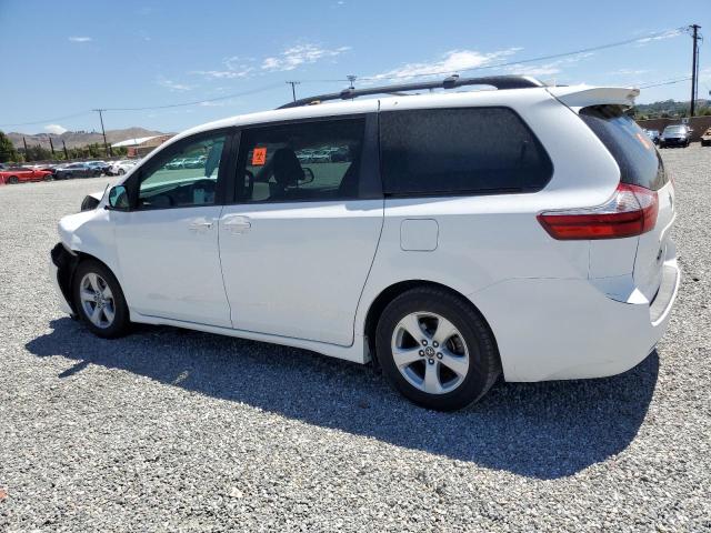Photo 2 from auction – 2018 TOYOTA SIENNA LE with VIN 5TDKZ3DC1JS963864