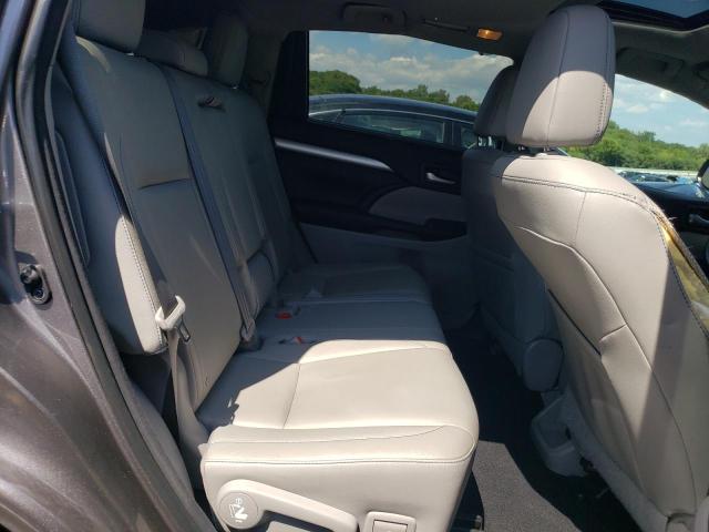 Photo 11 from auction – 2016 TOYOTA HIGHLANDER with VIN 5TDJKRFH0GS283118