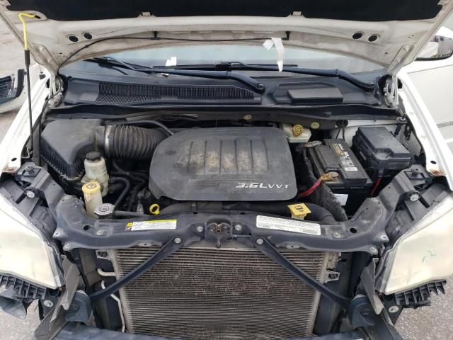 Photo 11 from auction – 2012 CHRYSLER TOWN & COU with VIN 2C4RC1CG4CR125297