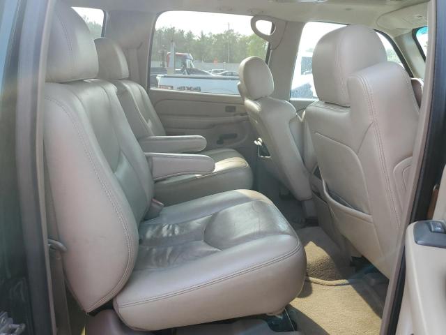 Photo 10 from auction – 2004 CHEVROLET SUBURBAN K with VIN 3GNFK16Z74G309201