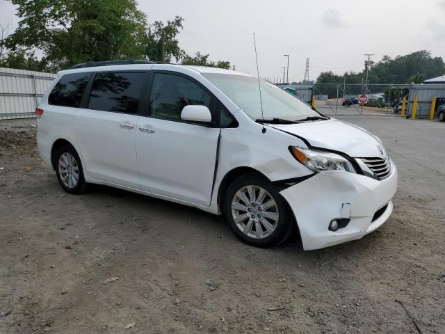 Photo 4 from auction – 2012 TOYOTA SIENNA XLE with VIN 5TDDK3DCXCS048706