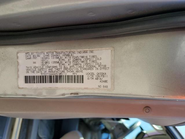 Photo 14 from auction – 2002 TOYOTA SEQUOIA SR with VIN 5TDZT34A42S105112
