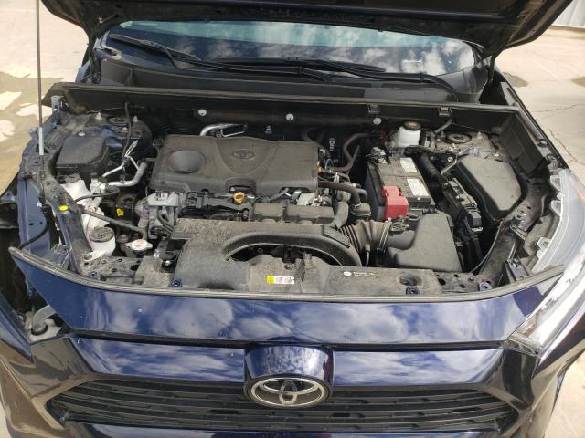 Photo 11 from auction – 2021 TOYOTA RAV4 XLE P with VIN 2T3C1RFV9MW159764