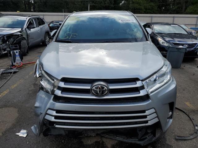 Photo 5 from auction – 2019 TOYOTA HIGHLANDER with VIN 5TDZZRFH2KS363141