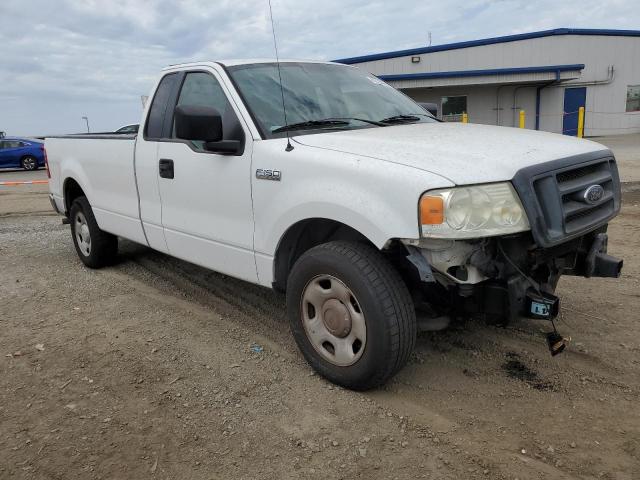 Photo 4 from auction – 2005 FORD F150 with VIN 1FTRF12W45KC01828