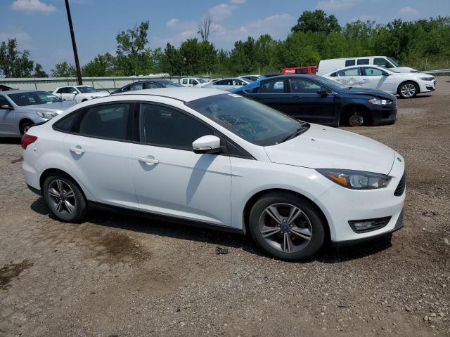 Photo 4 from auction – 2017 FORD FOCUS SE with VIN 1FADP3FE3HL283625