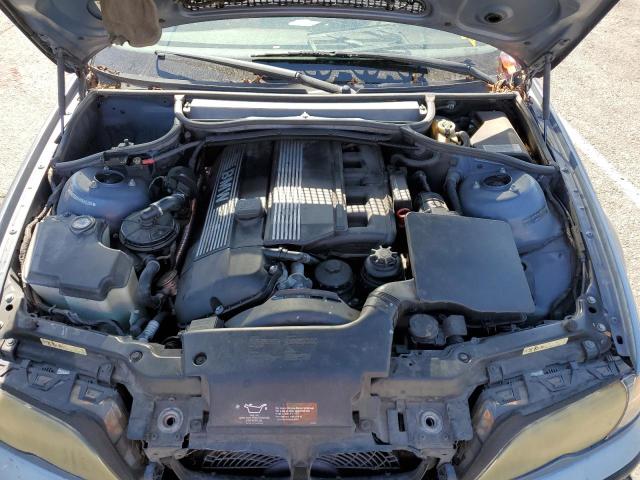 Photo 11 from auction – 2004 BMW 325 I with VIN WBAEV33444KR30286