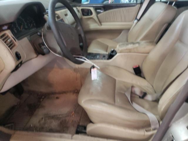 Photo 7 from auction – 1997 MERCEDES-BENZ E 320 with VIN WDBJF55F7VJ036295