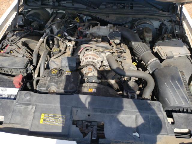 Photo 11 from auction – 2010 FORD CROWN VICT with VIN 2FABP7BV5AX126272