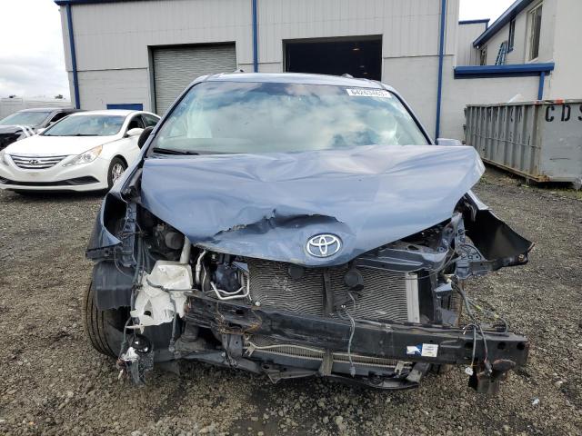 Photo 5 from auction – 2017 TOYOTA SIENNA LE with VIN 5TDKZ3DCXHS787889
