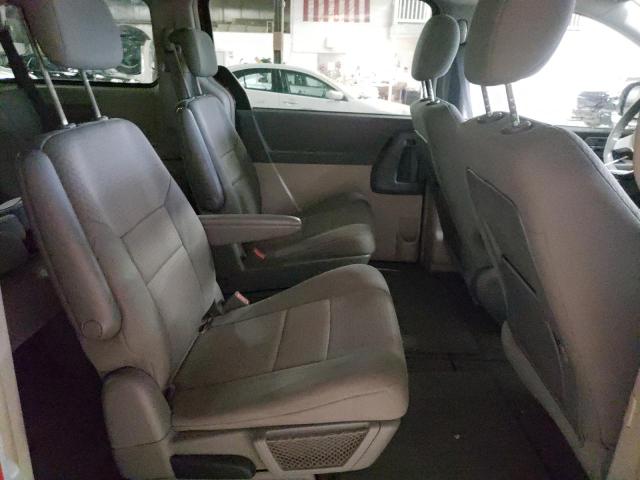 Photo 11 from auction – 2008 CHRYSLER TOWN & COU with VIN 2A8HR54PX8R611922