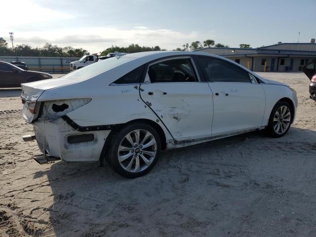 Photo 3 from auction – 2011 HYUNDAI SONATA SE with VIN 5NPEC4AB0BH199271