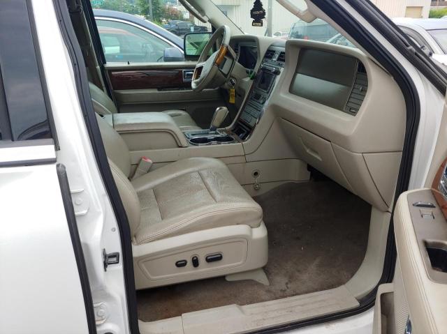 Photo 5 from auction – 2011 LINCOLN NAVIGATOR with VIN 5LMJJ3J59BEJ06975