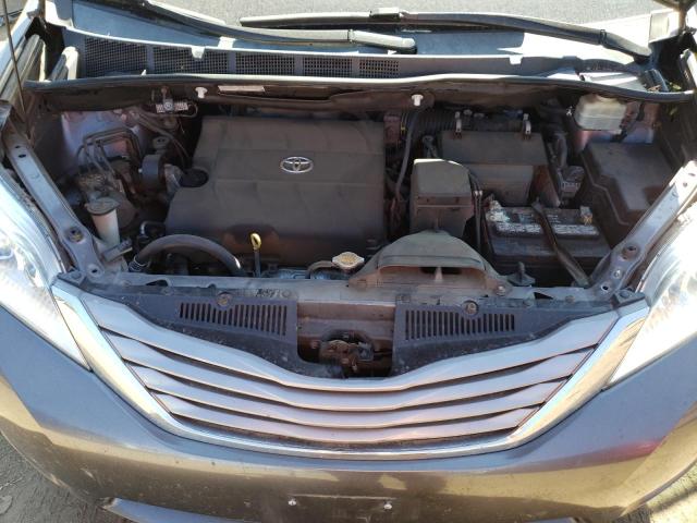 Photo 12 from auction – 2015 TOYOTA SIENNA XLE with VIN 5TDYK3DCXFS677498