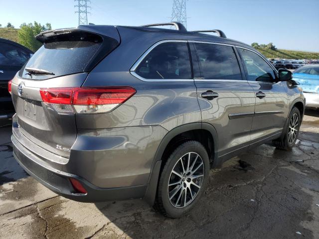 Photo 3 from auction – 2017 TOYOTA HIGHLANDER with VIN 5TDJZRFH4HS470293