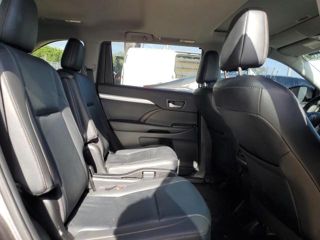Photo 10 from auction – 2019 TOYOTA HIGHLANDER with VIN 5TDKZRFH5KS355472
