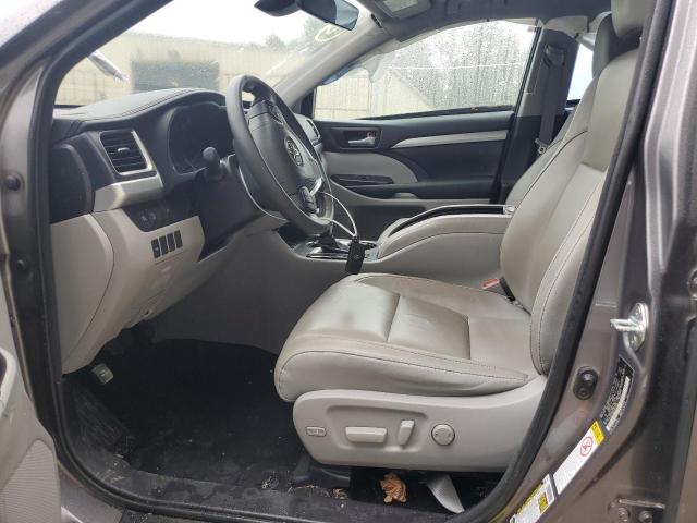 Photo 7 from auction – 2018 TOYOTA HIGHLANDER with VIN 5TDKZRFH7JS532702