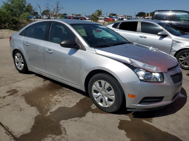 Photo 4 from auction – 2014 CHEVROLET CRUZE LS with VIN 1G1PA5SH4E7240929
