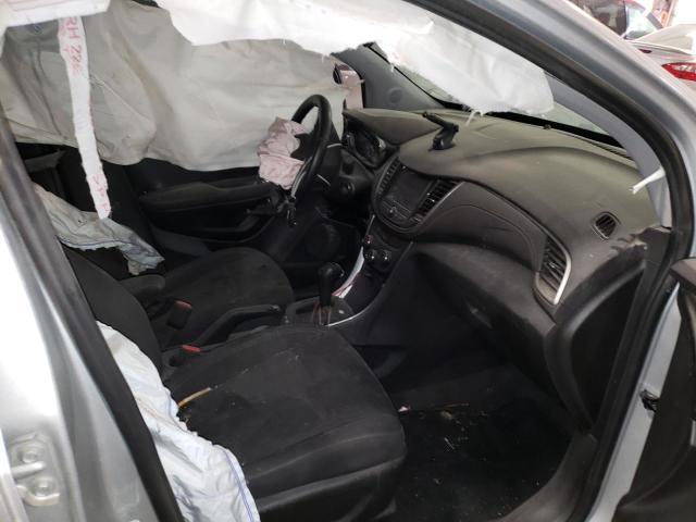Photo 7 from auction – 2019 CHEVROLET TRAX LS with VIN 3GNCJNSB5KL203128