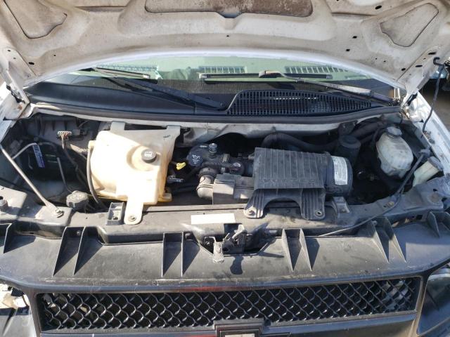 Photo 11 from auction – 2004 CHEVROLET EXPRESS G2 with VIN 1GCGG25V141120447