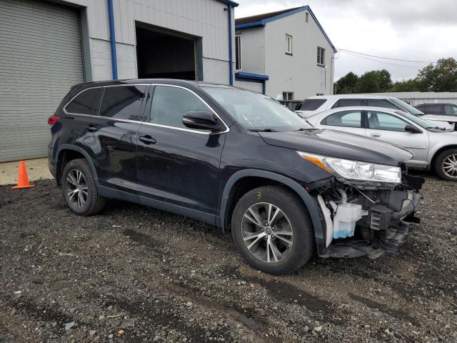 Photo 4 from auction – 2019 TOYOTA HIGHLANDER with VIN 5TDBZRFH1KS982203