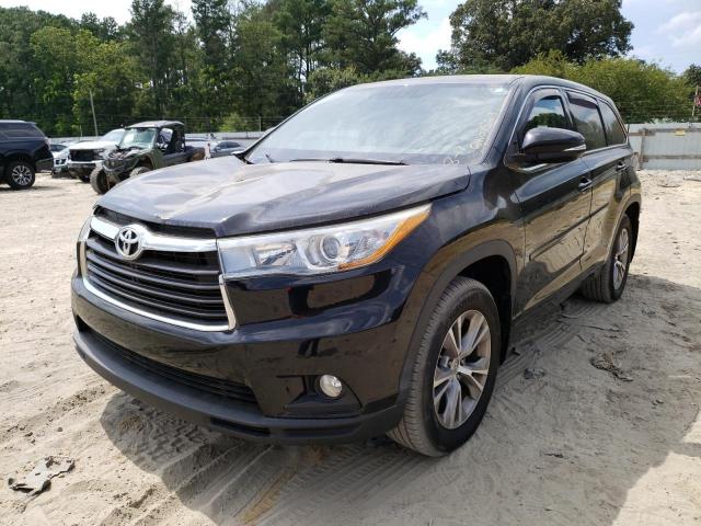 TOYOTA HIGHLANDER 2015 with VIN 5TDBKRFH7FS196898 - Photo from auction