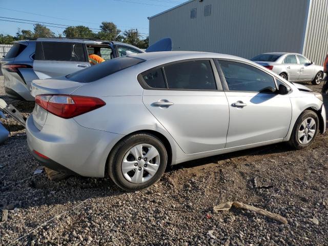 Photo 3 from auction – 2015 KIA FORTE LX with VIN KNAFK4A6XF5395103