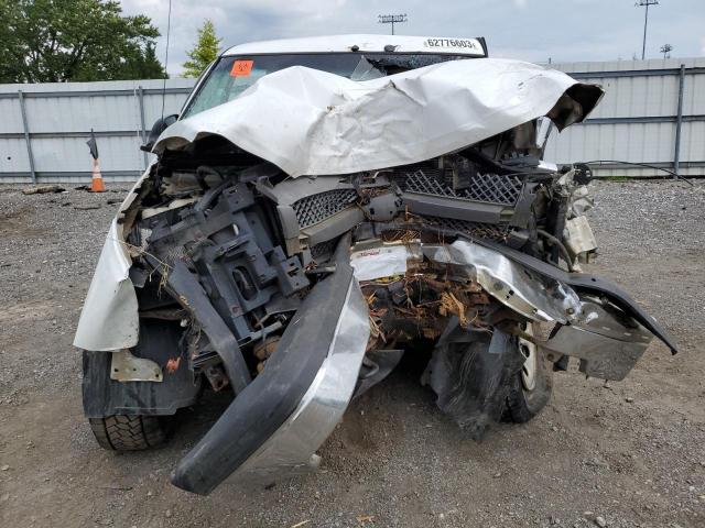 Photo 5 from auction – 2005 CHEVROLET SILVERADO with VIN 1GCEK19Z85Z138783
