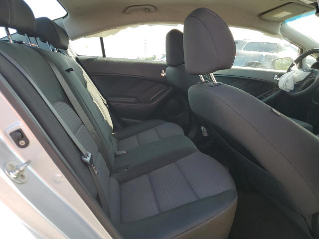 Photo 10 from auction – 2016 KIA FORTE LX with VIN KNAFX4A64G5540249
