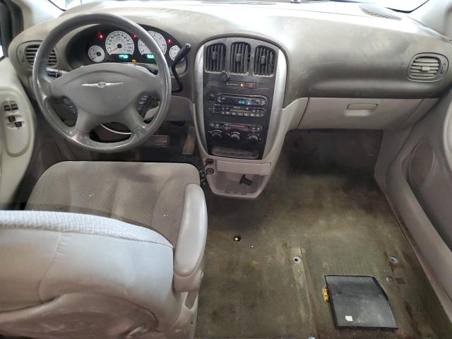 Photo 8 from auction – 2006 CHRYSLER TOWN & COU with VIN 2A4GP54LX6R660356