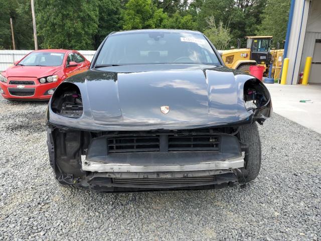 Photo 5 from auction – 2018 PORSCHE MACAN with VIN WP1AA2A52JLB21330
