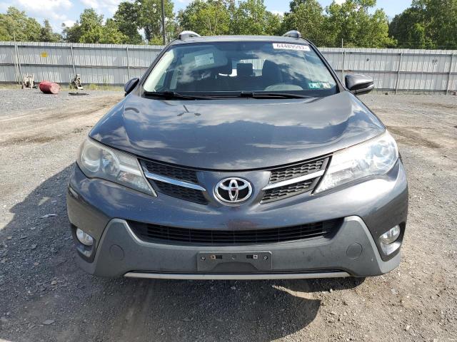 Photo 5 from auction – 2015 TOYOTA RAV4 XLE with VIN JTMRFREV1FD131180
