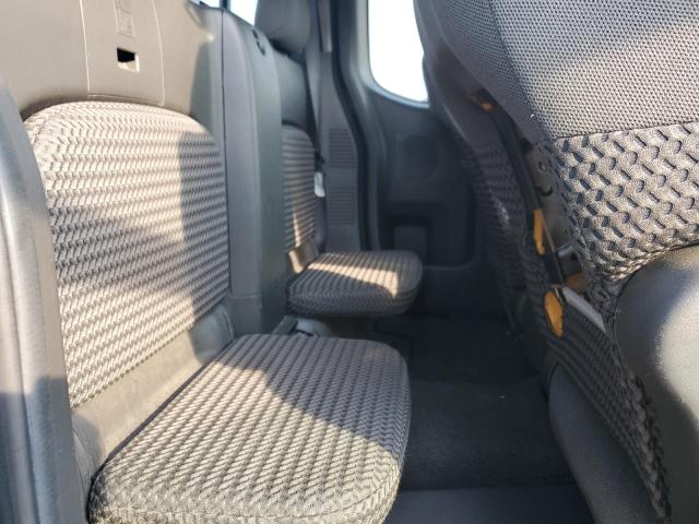 Photo 10 from auction – 2005 NISSAN FRONTIER K with VIN 1N6AD06U85C434656