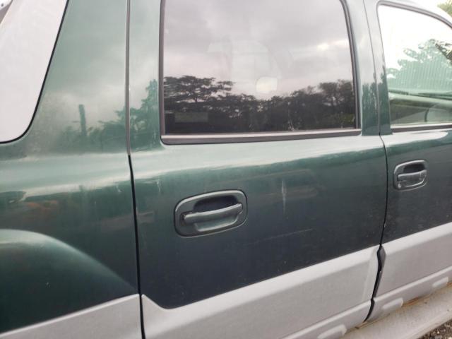 Photo 10 from auction – 2002 CHEVROLET AVALANCHE with VIN 3GNEK13T62G175158