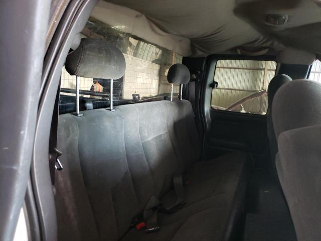 Photo 10 from auction – 2005 CHEVROLET 2500 with VIN 1GCHC29215E130616
