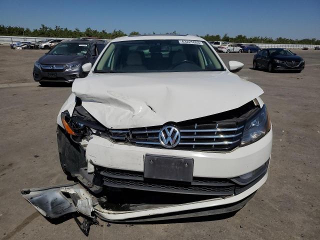 Photo 5 from auction – 2012 VOLKSWAGEN PASSAT SEL with VIN 1VWCP7A31CC063232