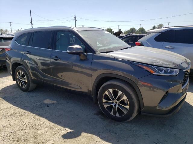 Photo 4 from auction – 2021 TOYOTA HIGHLANDER with VIN 5TDHZRBH6MS058231