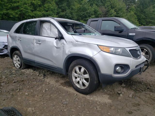 Photo 4 from auction – 2013 KIA SORENTO LX with VIN 5XYKT3A11DG413084