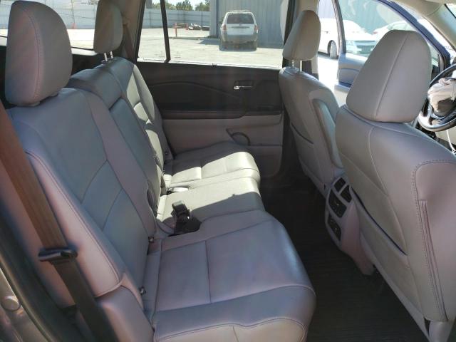 Photo 11 from auction – 2017 HONDA PILOT TOUR with VIN 5FNYF6H93HB042893