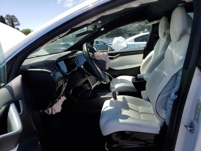 Photo 7 from auction – 2017 TESLA MODEL X with VIN 5YJXCDE22HF039273