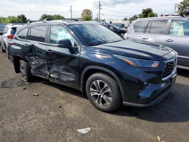 Photo 4 from auction – 2023 TOYOTA HIGHLANDER with VIN 5TDKDRBH5PS038237