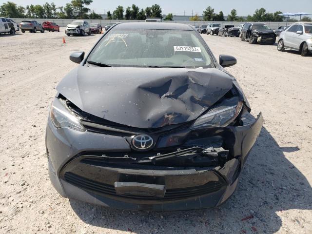 Снимка 5 от търг – 2017 TOYOTA COROLLA L с VIN 5YFBURHEXHP573507