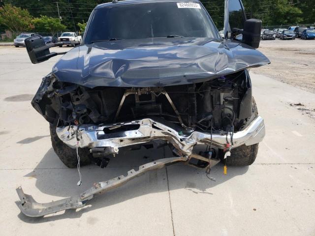 Photo 11 from auction – 2003 CHEVROLET SILVERADO with VIN 1GCEK19T03E271232